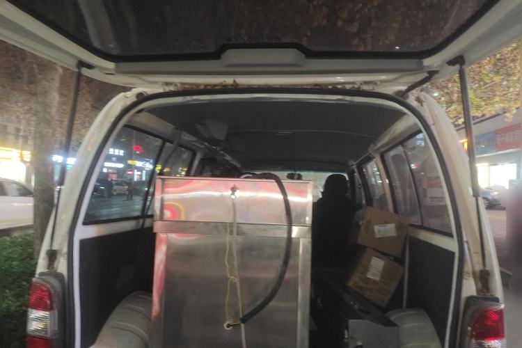 Used Jinbei Hiace King 2021 2.0L City Transport King Series Express Model Standard Top 6-Seater 1TZS Trunk