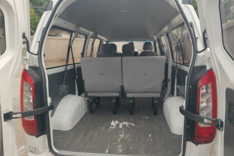 Used Jinbei Hiace King 2021 2.0L City Transport King Series Comfortable High-Roof 6-Seater 1TZS Trunk