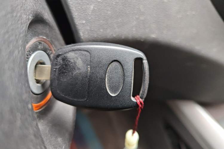 Used Jinbei Hiace King 2021 2.0L City Transport King Series Express Model Standard Top 6-Seater 1TZS Vehicle Key