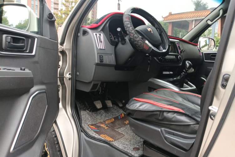 Used Jinbei Hiace King 2021 2.0L Business King Series ZhiXiang High-Roof 7-Seater 1TZS Driver Seat