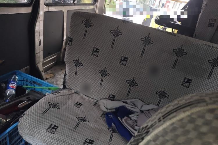 Used Jinbei Hiace King 2021 2.0L City Transport King Series Express Model Standard Top 6-Seater 1TZS Left Rear Seat