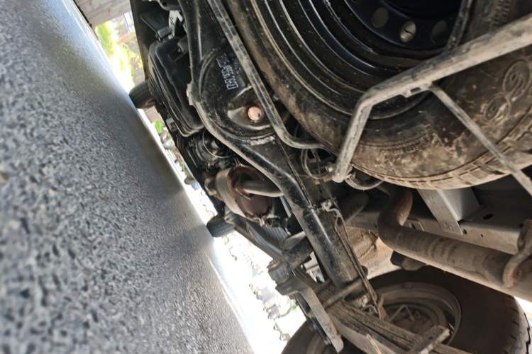 Used Jinbei Hiace King  Chassis Rear
