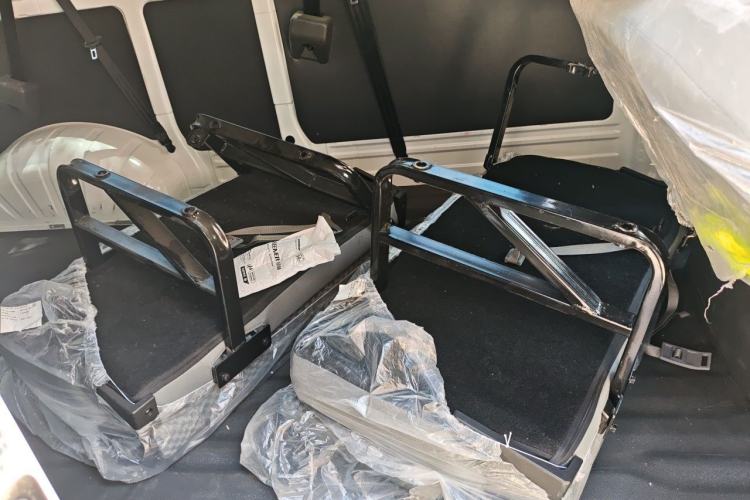 Used Jinbei Hiace King  Left Rear Seat