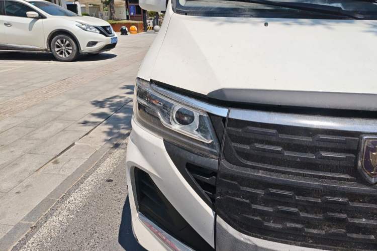 Used Jinbei Hiace King  Right Front Headlight