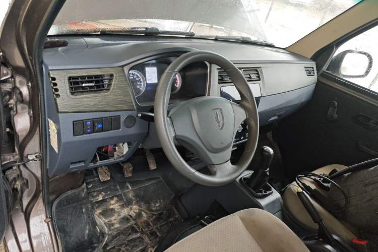 Used Jinbei Hiace X30 2021 1.5L Standard Model Central Air Conditioning EPS Version Bus China VI Emission Standard SWC15M Center Console