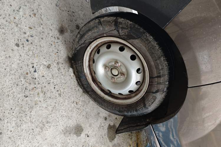 Used Jinbei Hiace X30 2021 1.5L Standard Model Central Air Conditioning EPS Version Bus China VI Emission Standard SWC15M Left Front Wheel Hub