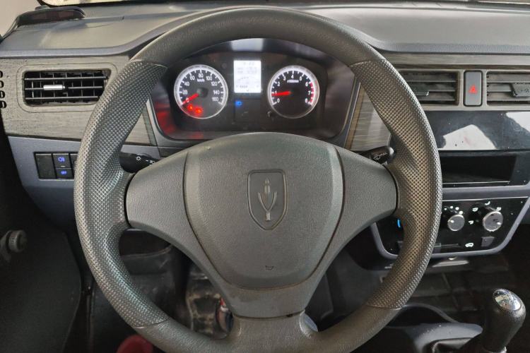 Used Jinbei Hiace X30 2021 1.5L Standard Model Central Air Conditioning EPS Version Bus China VI Emission Standard SWC15M Steering Wheel