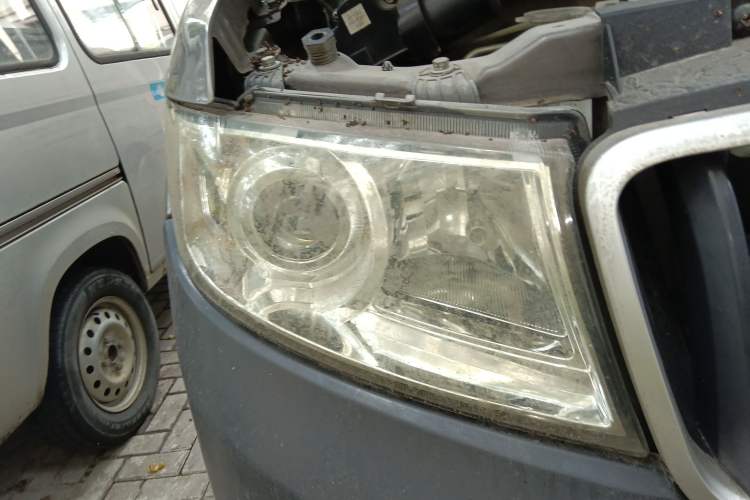 Used Jinbei Hiace X30 2020 1.5L Van Super-Enjoyment Model China VI Standard SWC15M Right Front Headlight