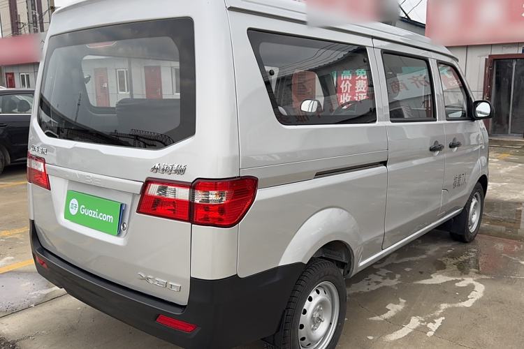 Used Jinbei Hiace X30 2023 1.5L Super-Comfortable Passenger Van 5/6/7-Seater Non-Air-Conditioned Version Model SWC15M Exterior 3