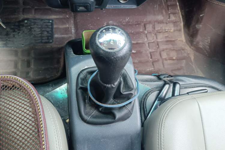 Used Jinbei Hiace X30 2021 1.5L Comfort Model Air-Conditioner-Free Version National VI Standard SWC15M Bus Gear Lever