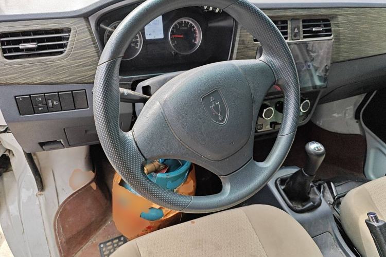 Used Jinbei Hiace X30 2023 1.5L Super-Enjoyment Van 2/5 Seats Non-Air-Conditioned Version SWC15M Steering Wheel