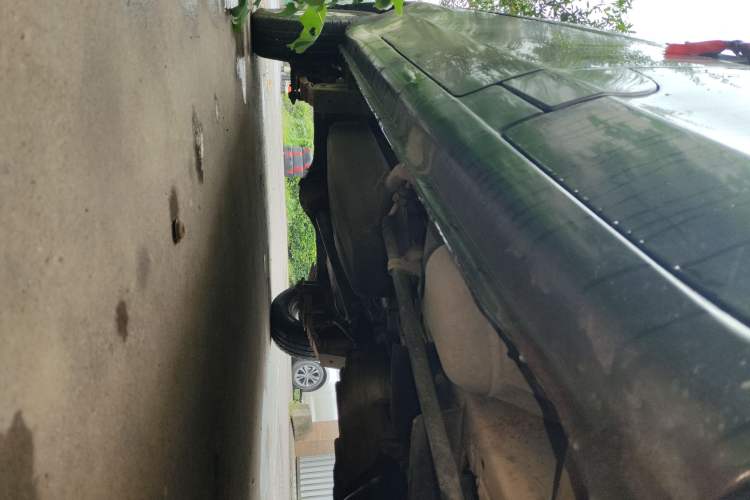 Used Jinbei Hiace X30 2013 1.3L Standard Version Chassis Front Right