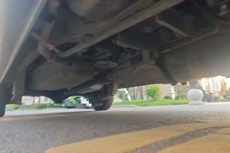 Used Jinbei Hiace X30 2013 1.3L Comfort Model Chassis Front Right