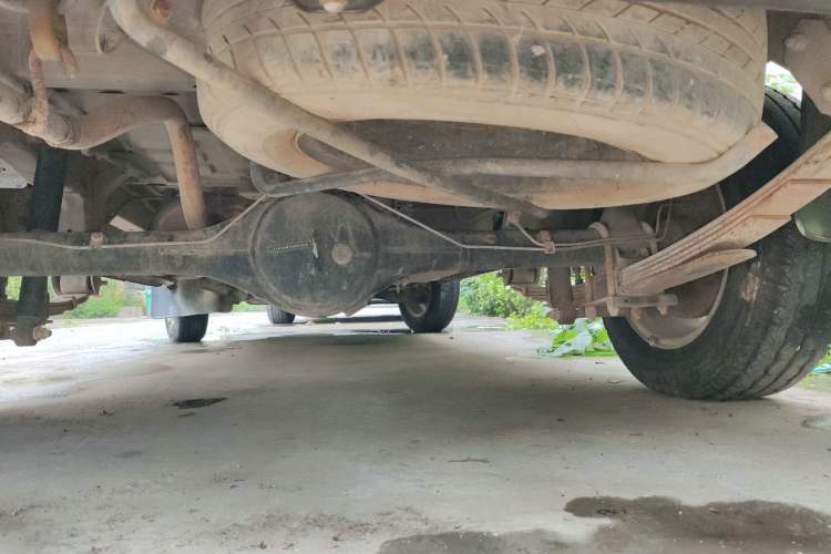 Used Jinbei Hiace X30 2013 1.3L Standard Version Chassis Rear