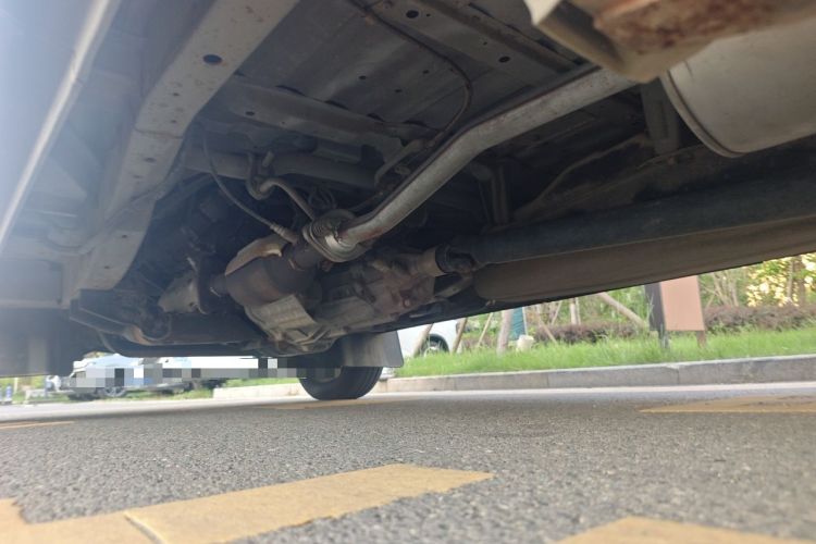 Used Jinbei Hiace X30 2013 1.3L Comfort Model Chassis Rear Left