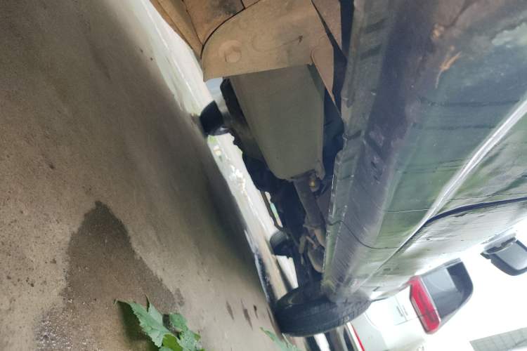 Used Jinbei Hiace X30 2013 1.3L Standard Version Chassis Rear Right