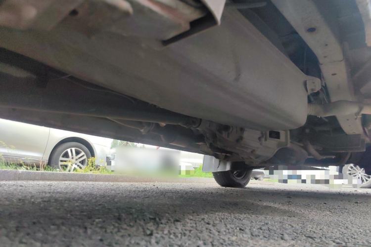 Used Jinbei Hiace X30 2013 1.3L Comfort Model Chassis Rear Right