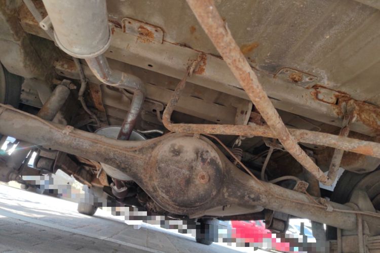 Used Jinbei Hiace X30 2013 1.3L Standard Version Chassis Rear