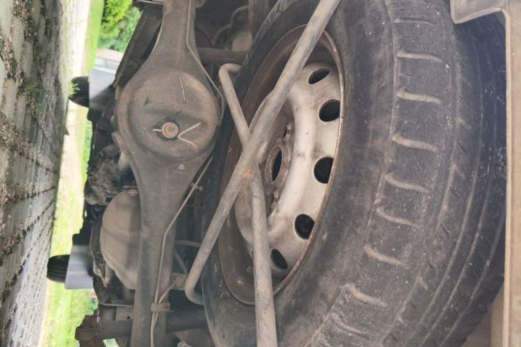 Used Jinbei Hiace X30 2013 1.3L Comfort Model Chassis Rear