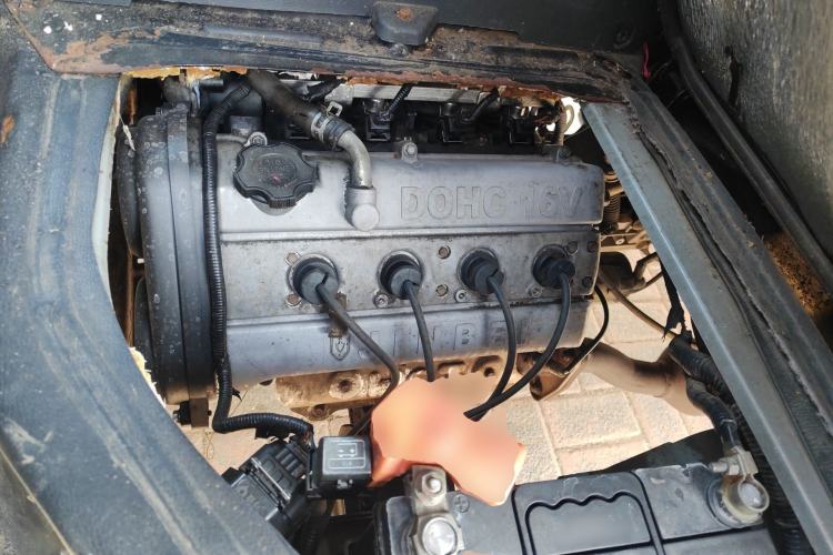 Used Jinbei Hiace X30 2013 1.3L Standard Version Engine Bay