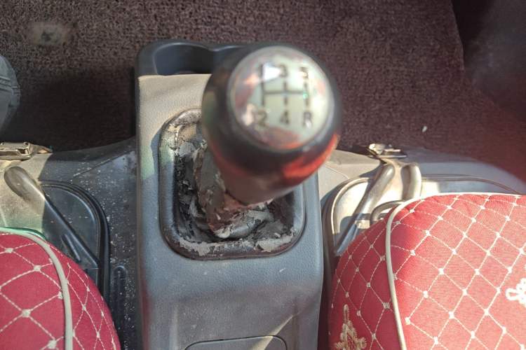 Used Jinbei Hiace X30 2013 1.3L Standard Version Gear Lever