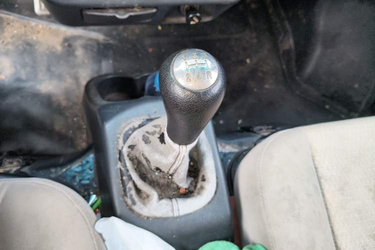 Used Jinbei Hiace X30 2013 1.3L Comfort Model Gear Lever