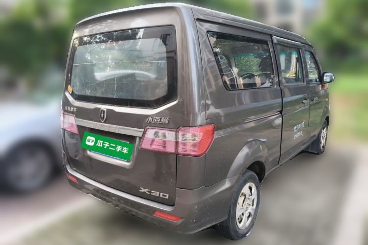 Used Jinbei Hiace X30 2013 1.3L Comfort Model Rear Right 45 Deg