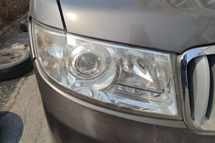 Used Jinbei Hiace X30 2013 1.3L Standard Version Right Front Headlight