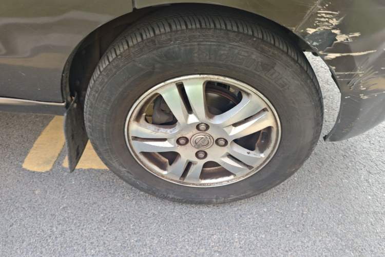 Used Jinbei Hiace X30 2013 1.3L Comfort Model Right Front Wheel Hub