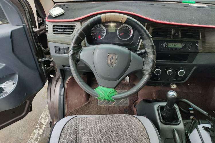 Used Jinbei Hiace X30 2013 1.3L Standard Version Steering Wheel