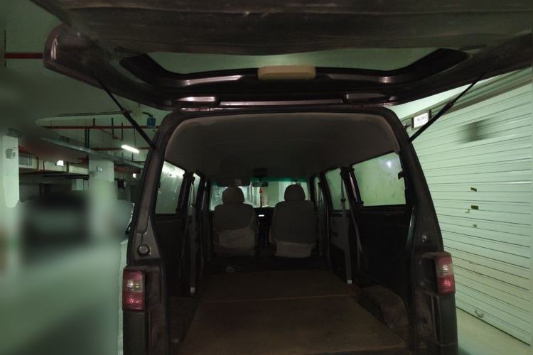 Used Jinbei Hiace X30 2013 1.3L Standard Version Trunk
