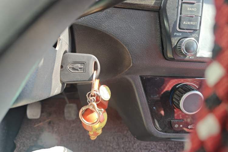 Used Jinbei Hiace X30 2013 1.3L Standard Version Vehicle Key