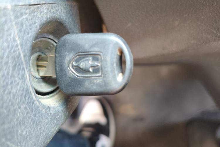 Used Jinbei Hiace X30 2013 1.3L Comfort Model Vehicle Key