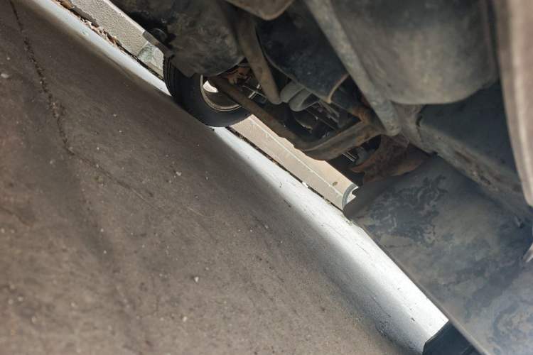 Used Jinbei Hiace X30 2013 1.3L Standard Version Chassis Front Right