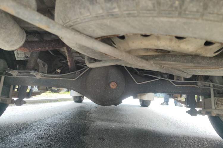 Used Jinbei Hiace X30 2013 1.3L Standard Version Chassis Rear
