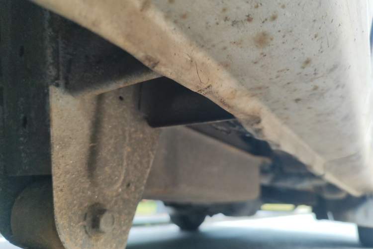Used Jinbei Hiace X30 2013 1.3L Standard Version Chassis Rear Right