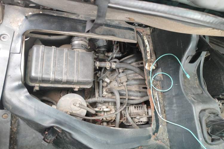 Used Jinbei Hiace X30 2013 1.3L Standard Version Engine Bay Right