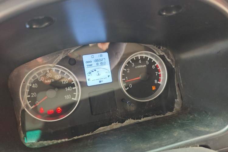 Used Jinbei Hiace X30 2013 1.3L Standard Version Odometer Close Up