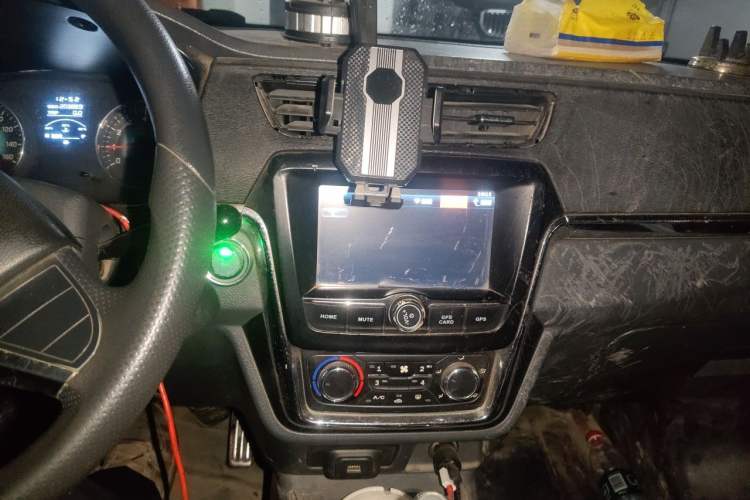Used Jinbei Hiace X30 2013 1.3L Standard Version Audio And AC Panel