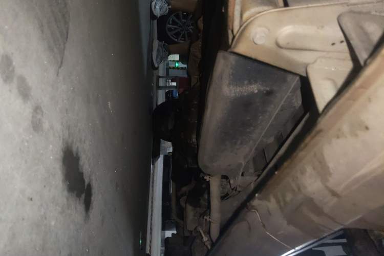 Used Jinbei Hiace X30 2013 1.3L Standard Version Chassis Rear Right