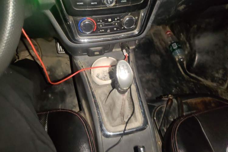Used Jinbei Hiace X30 2013 1.3L Standard Version Gear Lever