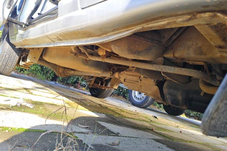 Used Jinbei Hiace X30 2013 1.3L Standard Version Chassis Front Right