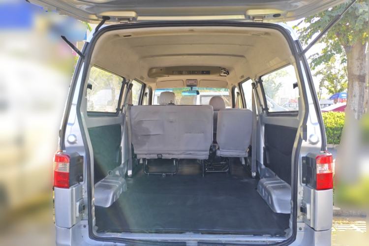 Used Jinbei Hiace X30 2013 1.3L Standard Version Trunk