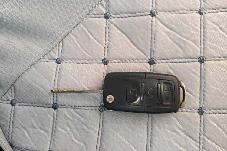 Used Jinbei Hiace X30 2013 1.3L Standard Version Vehicle Key