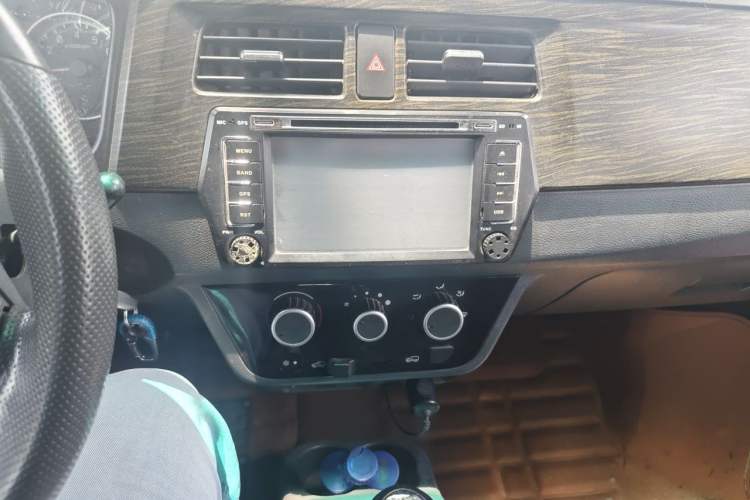 Used Jinbei Hiace X30 2013 1.3L Standard Version Audio And AC Panel