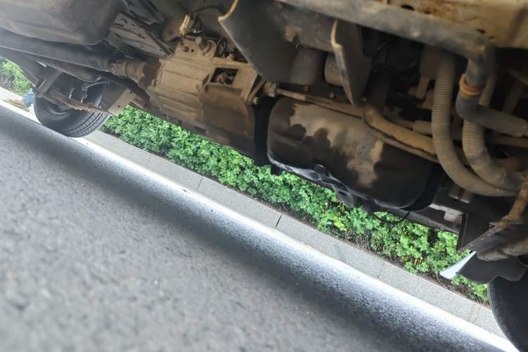 Used Jinbei Hiace X30 2013 1.3L Standard Version Chassis Front Right