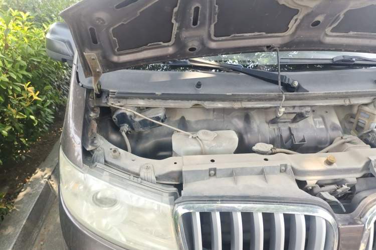 Used Jinbei Hiace X30 2013 1.3L Standard Version Engine Bay Right