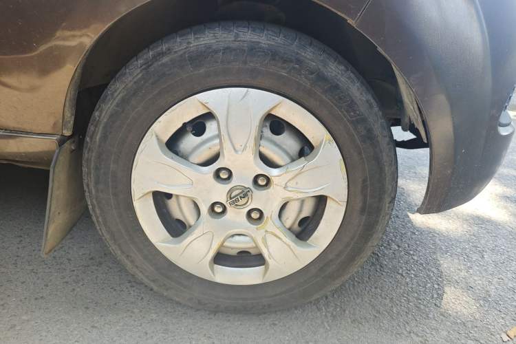 Used Jinbei Hiace X30 2013 1.3L Standard Version Right Front Wheel Hub