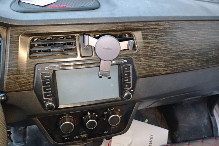 Used Jinbei Hiace X30 2013 1.3L Standard Version Audio And AC Panel