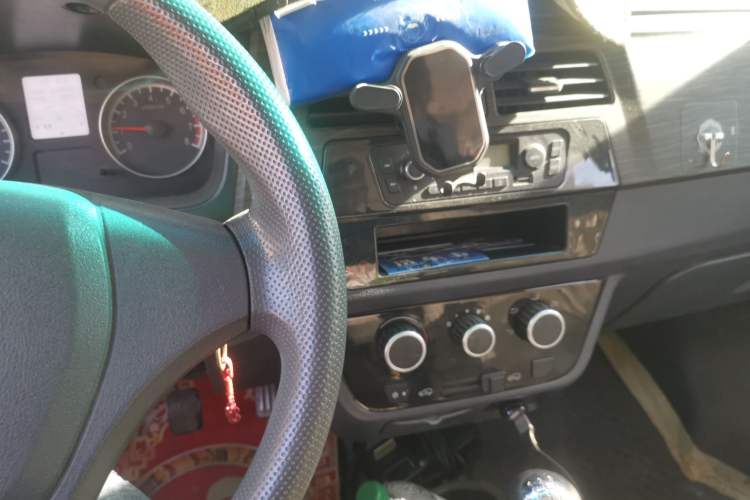 Used Jinbei Hiace X30 2013 1.3L Standard Version Audio And AC Panel